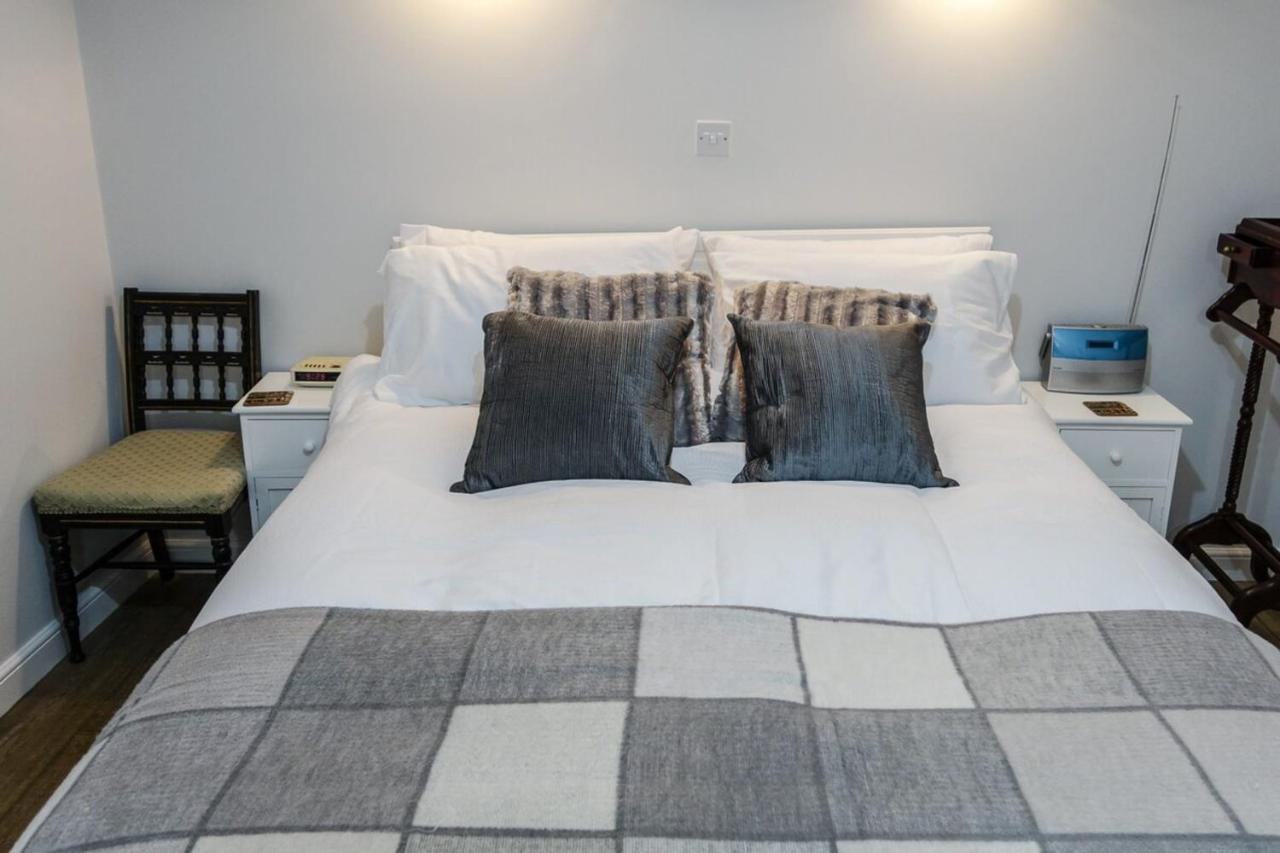 Quiet Ground Floor Mews Flat And Parking Apartment Edinburgh Exterior photo