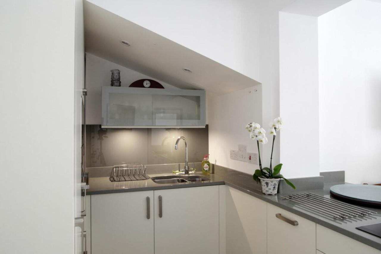 Quiet Ground Floor Mews Flat And Parking Apartment Edinburgh Exterior photo