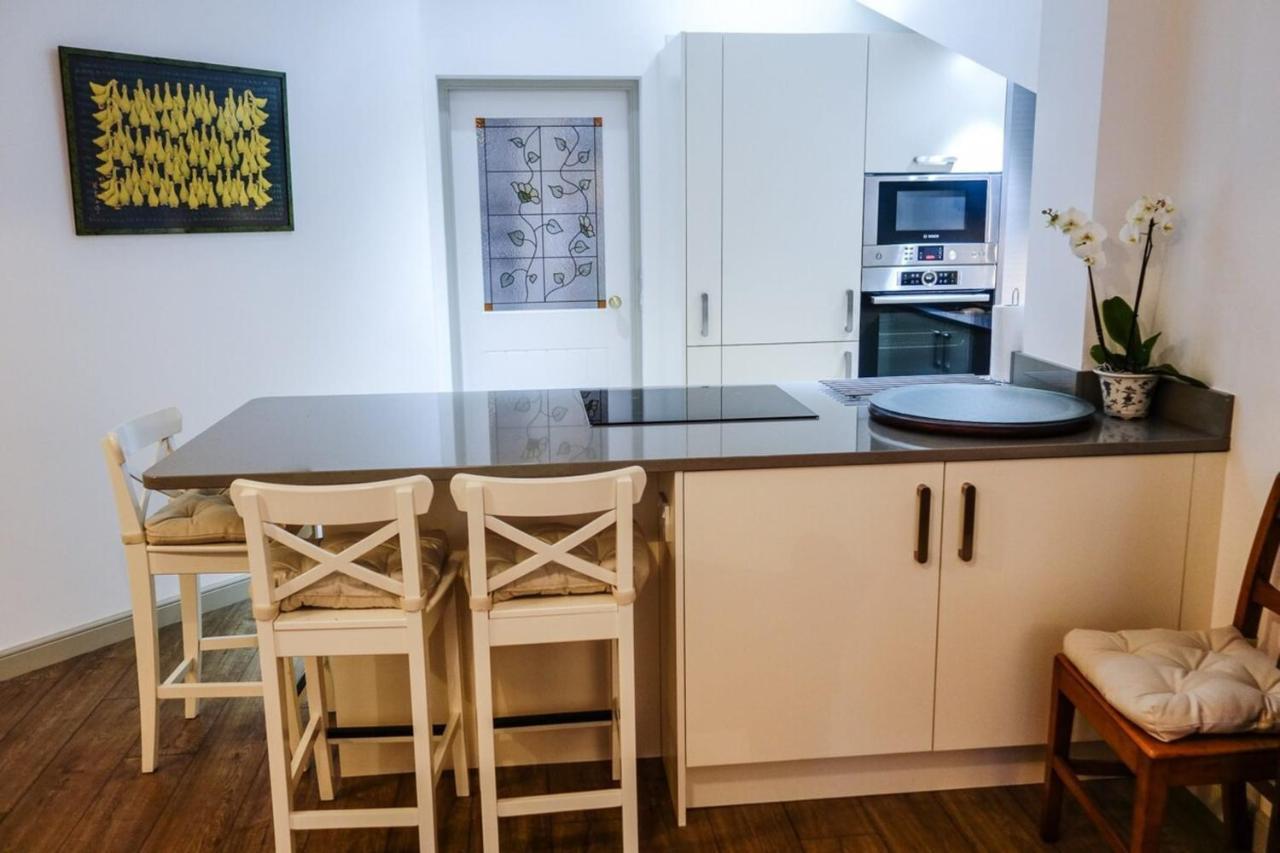 Quiet Ground Floor Mews Flat And Parking Apartment Edinburgh Exterior photo