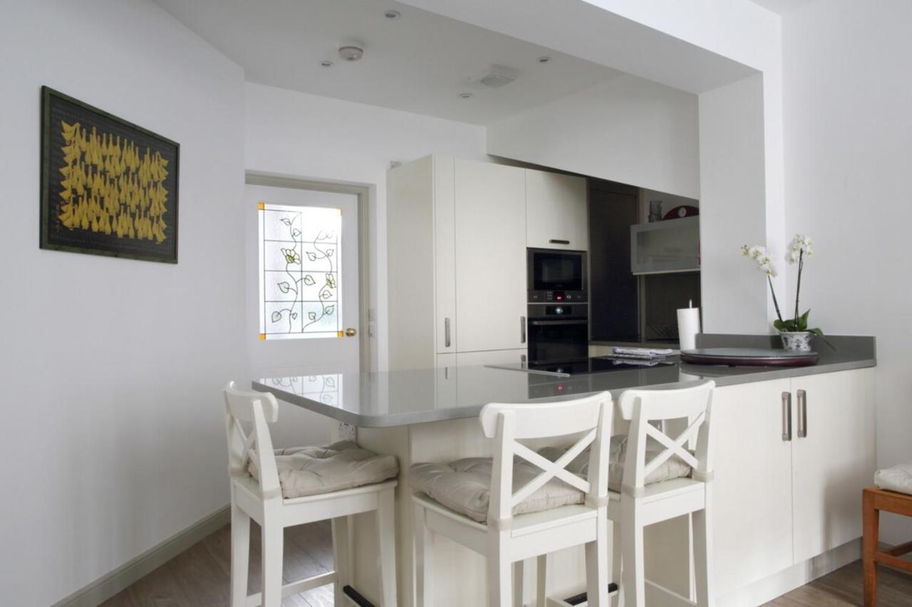 Quiet Ground Floor Mews Flat And Parking Apartment Edinburgh Exterior photo